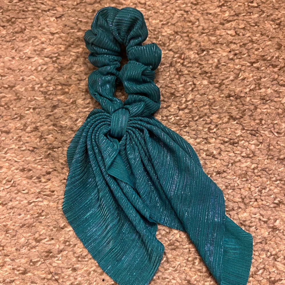 Ponytail scrunchie
